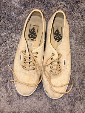 Vans Women's Natural Canvas Lace-Up Sneakers with Speckled Detail